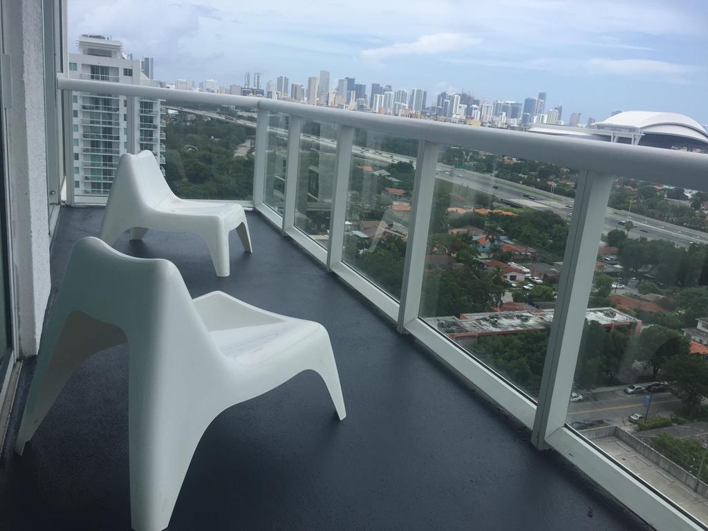 Lyx Suites By The Miami River Zewnętrze zdjęcie